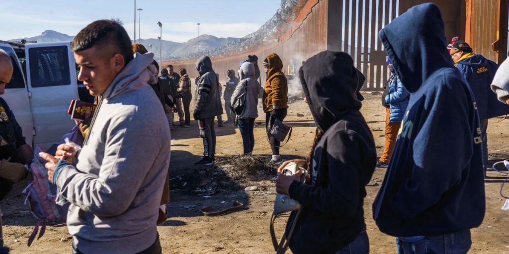 Smugglers are transporting migrants to a remote border crossing in Arizona, overwhelming US border agents